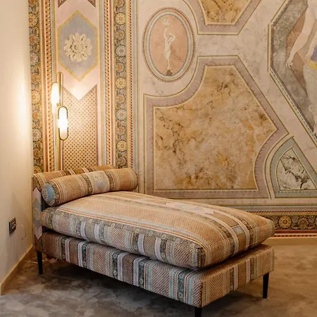 Domeniile Martinutzi -Hotel Cardinal Si Conac Rhedey 4* Alba Iulia