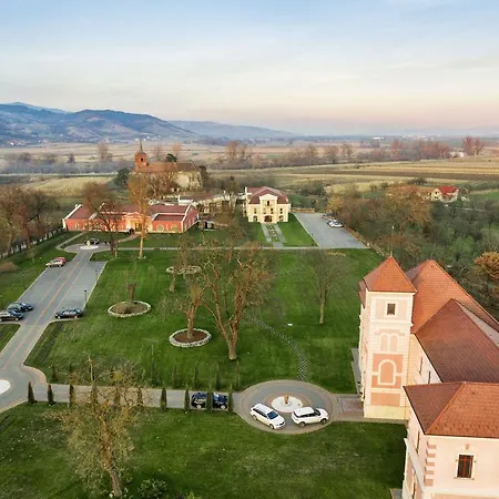 Hotel Cardinal-domeniile Martinutzi 4*