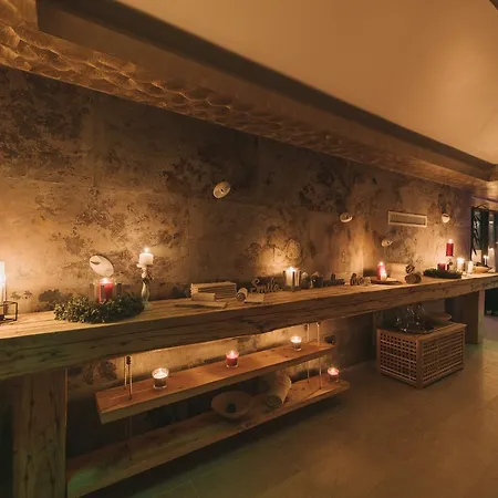 Hotel Domeniile Martinutzi -Hotel Cardinal Si Conac Rhedey 4*